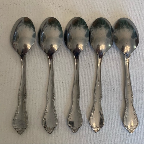 5 Unbranded KOREA Stainless Steel Spoons Teaspoons Similar to Fenway Daydream 6 - Picture 2 of 10